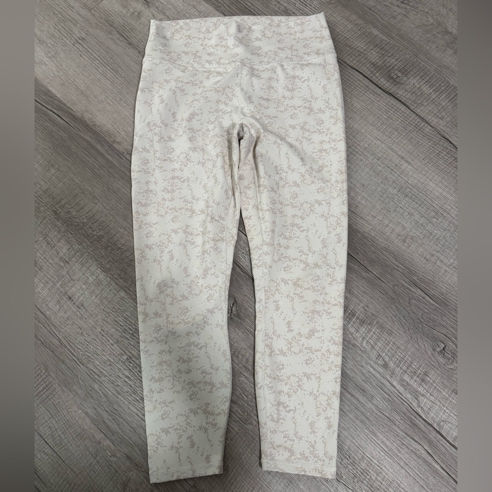 Fabletics Cream and Tan PowerHold Leggings